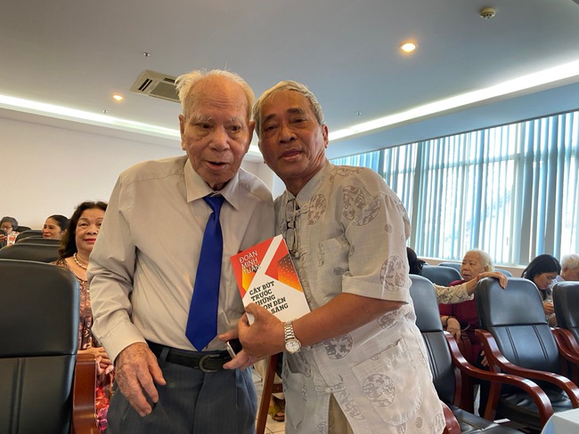 Đoàn Minh Tuấn say đắm trong vừng sáng lung linh - Ảnh 2.